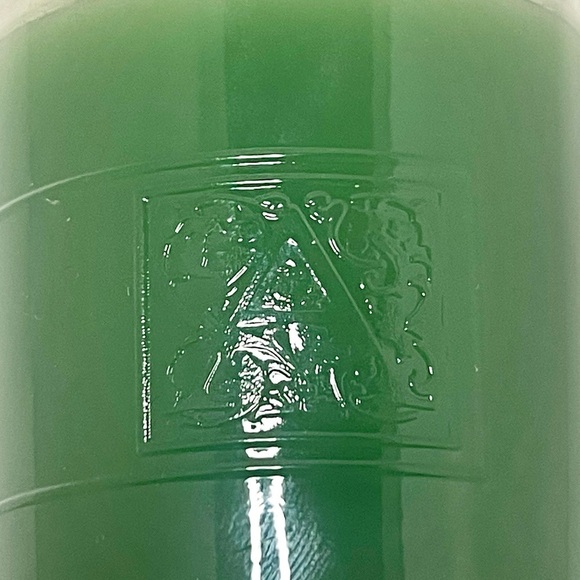 AROMATIQUE BNWT In the Garden 2oz Hand Crafted Candle - Picture 4 of 5